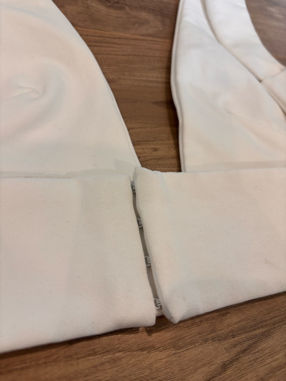 Solace London White Cropped Plunge Top – Size 0 - Picture 4 of 6